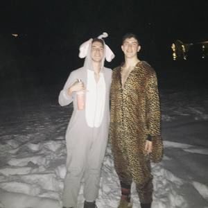 Meet your Posher, Dean